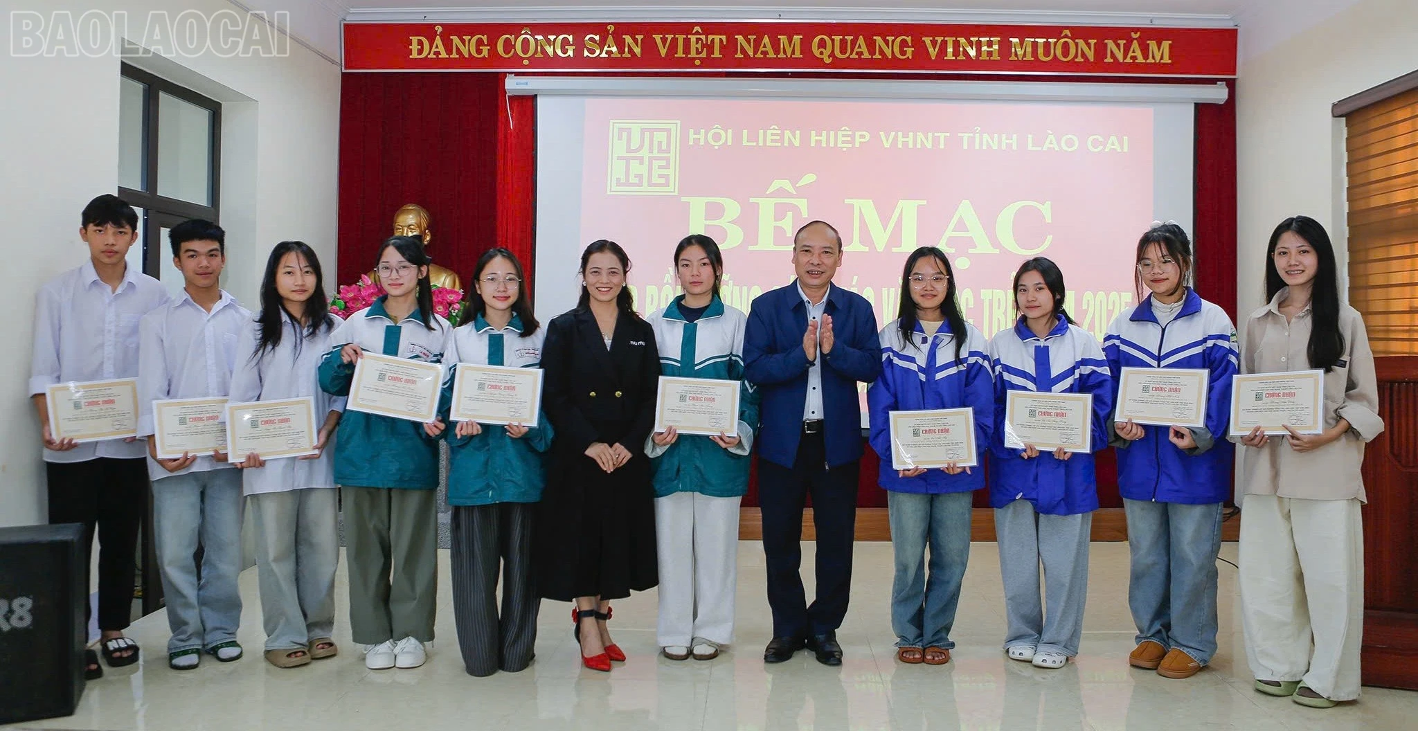 baolaocai-tl_z7321847356837-9fab1d3d5477e37af1b69ec895c93d6b.jpg