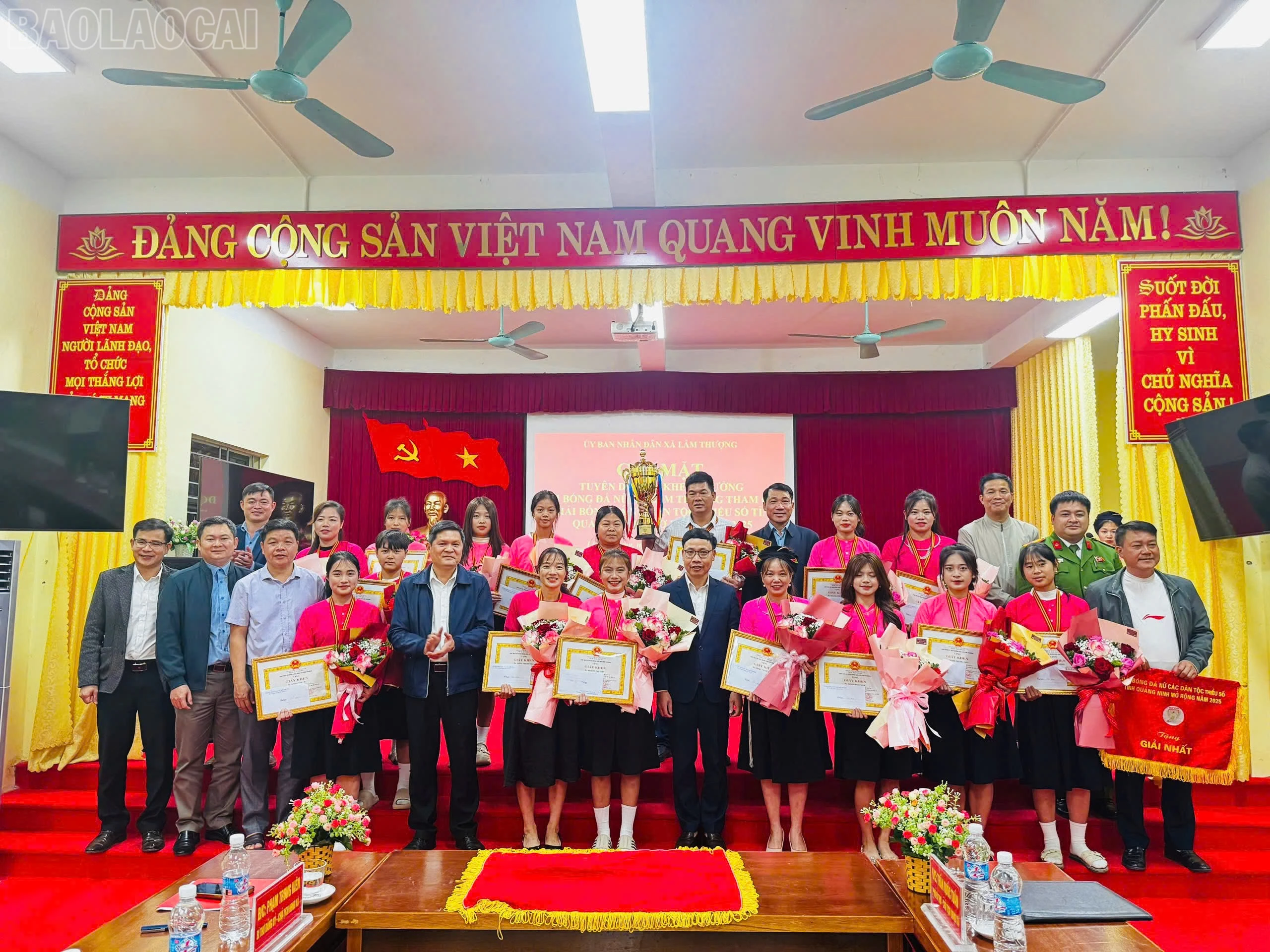 baolaocai-tl_z7306229061547-7799b86aeb828c665dcc4426e9dbac01.jpg
