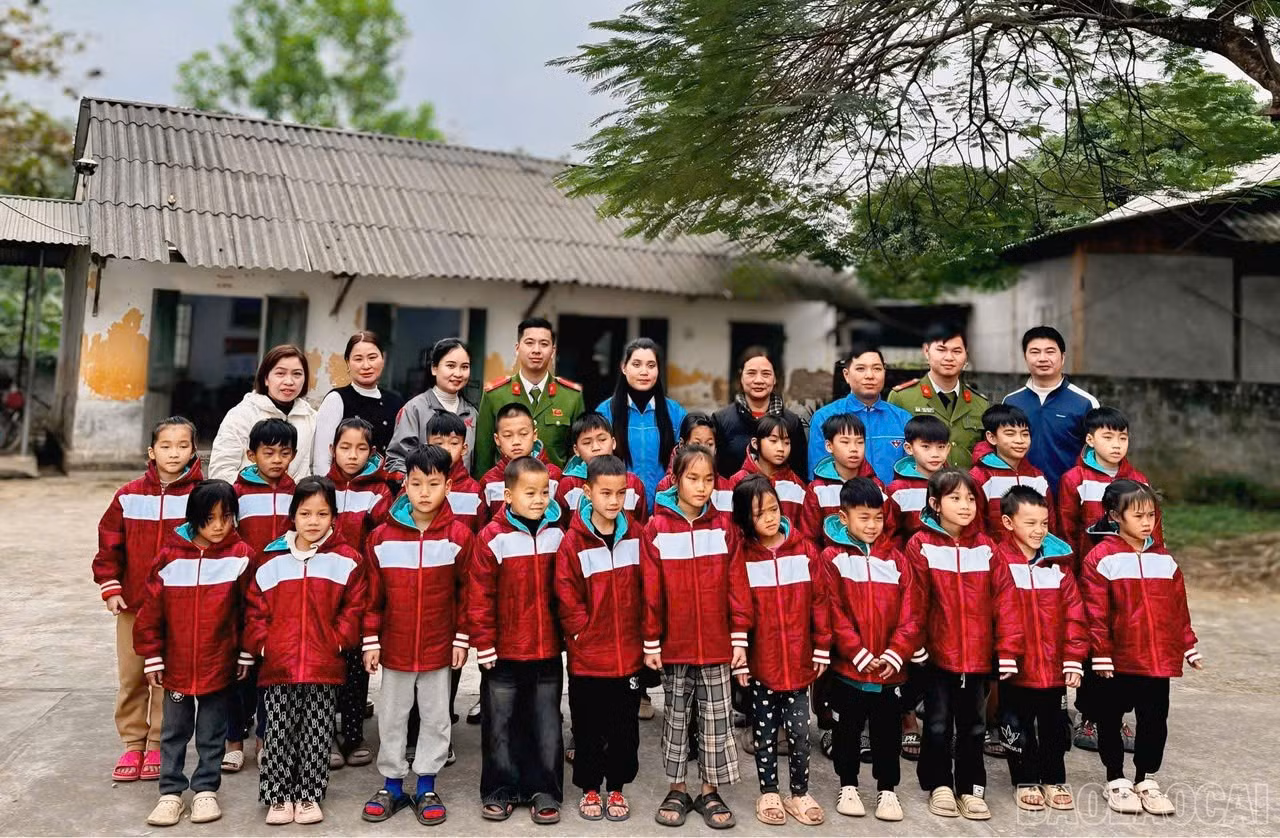 baolaocai-br_z7383623867125-7d3698bc35d076c12aee2d7843ee4f04.jpg
