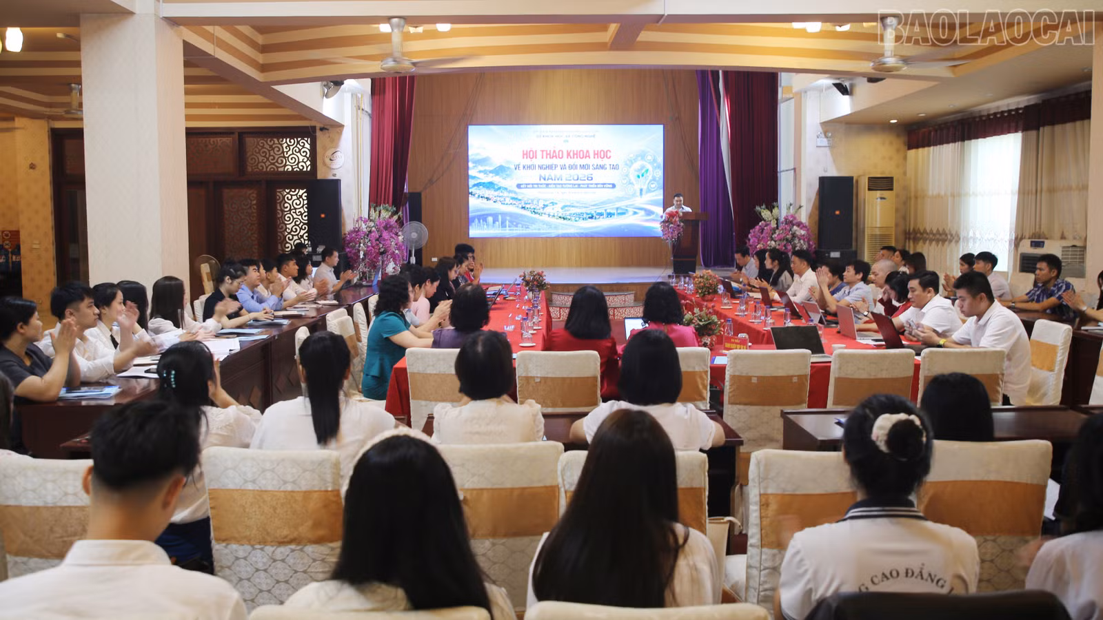 Quang cảnh hội thảo.