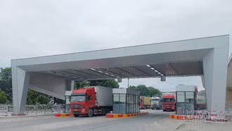Tháng 1/2025, giá trị xuất - nhập khẩu qua cửa khẩu Lào Cai đạt gần 185 triệu USD