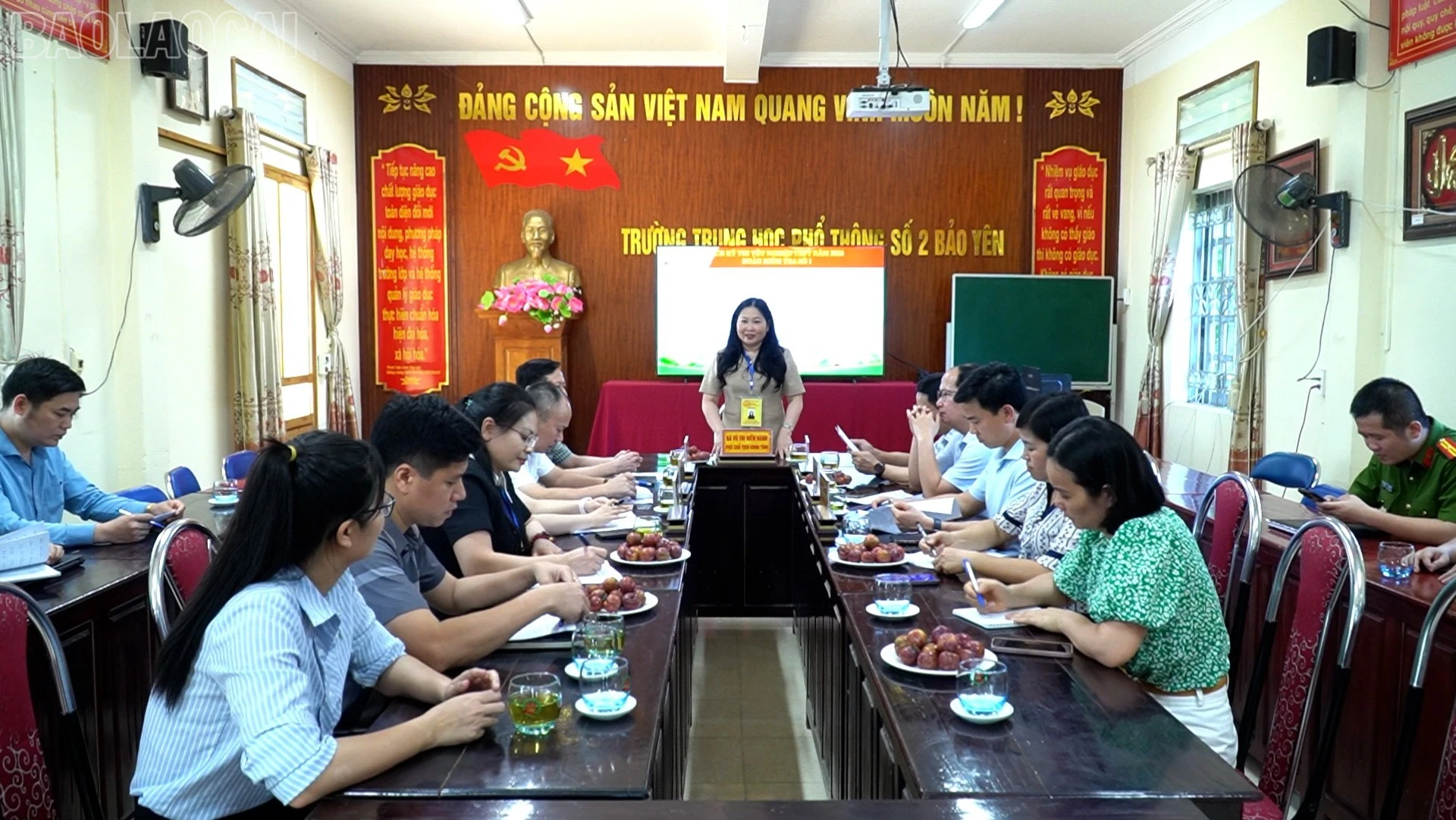 baolaocai-tl_bl-sequence-2000-04-56-11still003-4899.jpg