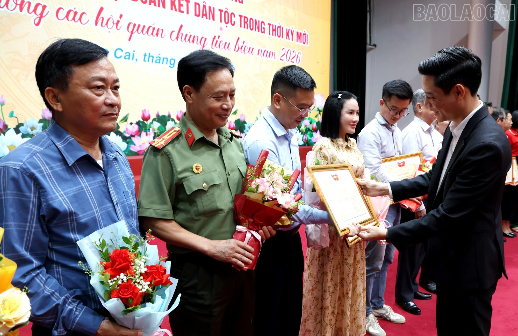 baolaocai-tr_1l8a8303c.jpg