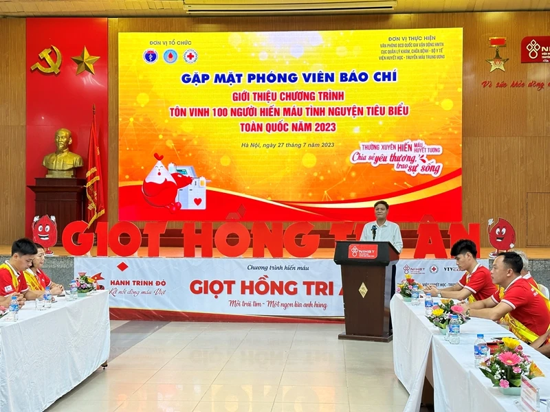 Ông Lê Gia Tiến, Chánh Văn phòng Ban chỉ đạo quốc gia Vận động HMTN phát biểu.
