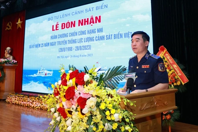Trung tướng Bùi Quốc Oai, Chính ủy Cảnh sát biển Việt Nam phát biểu tại buổi Lễ.