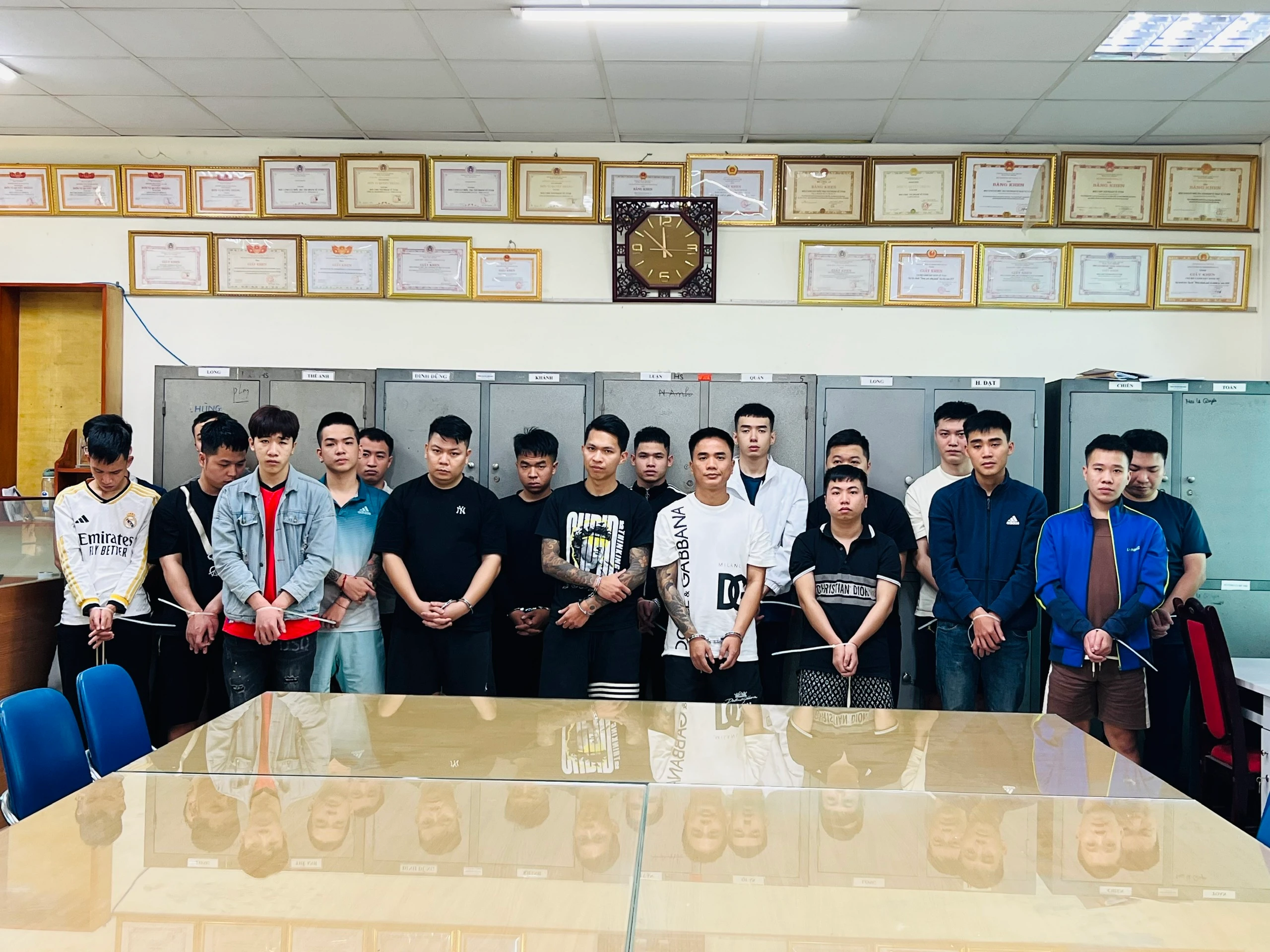 mot-so-doi-tuong-trieu-tap-lam-viec-tai-co-quan-cong-an-2525.jpg