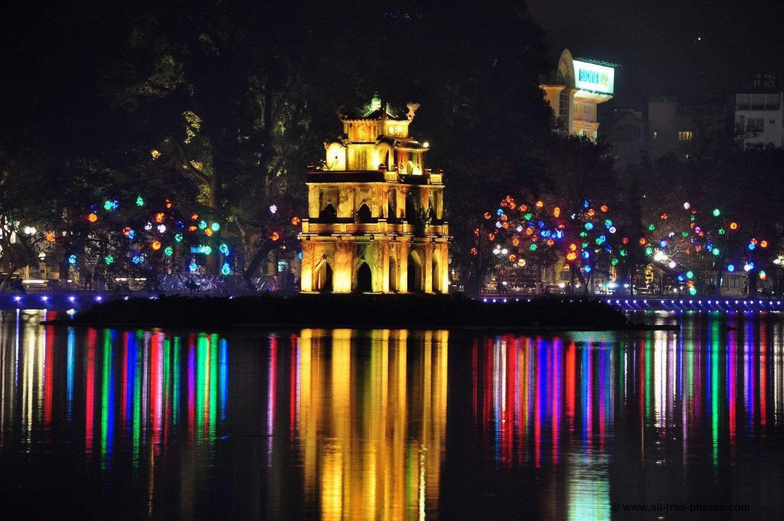 Hà Nội sẽ ra mắt thêm sản phẩm du lịch đêm tại phố cổ Hà Nội.