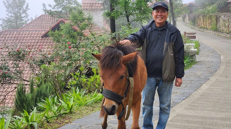 Đại sứ, nhà văn Nguyễn Chiến Thắng.