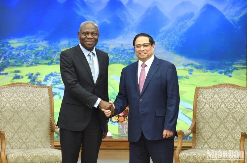 Thủ tướng Phạm Minh Chính và Tổng Giám đốc Tổ chức Lao động Quốc tế (ILO) Gilbert F. Houngbo.