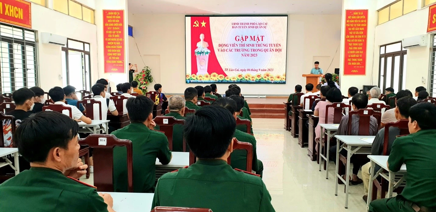 2 Anh Tuyet.jpg