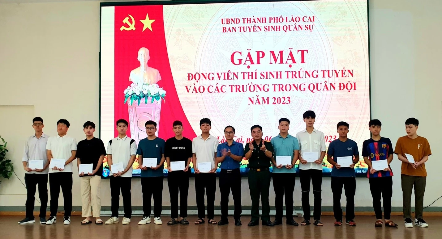 1 Anh Tuyet.jpg