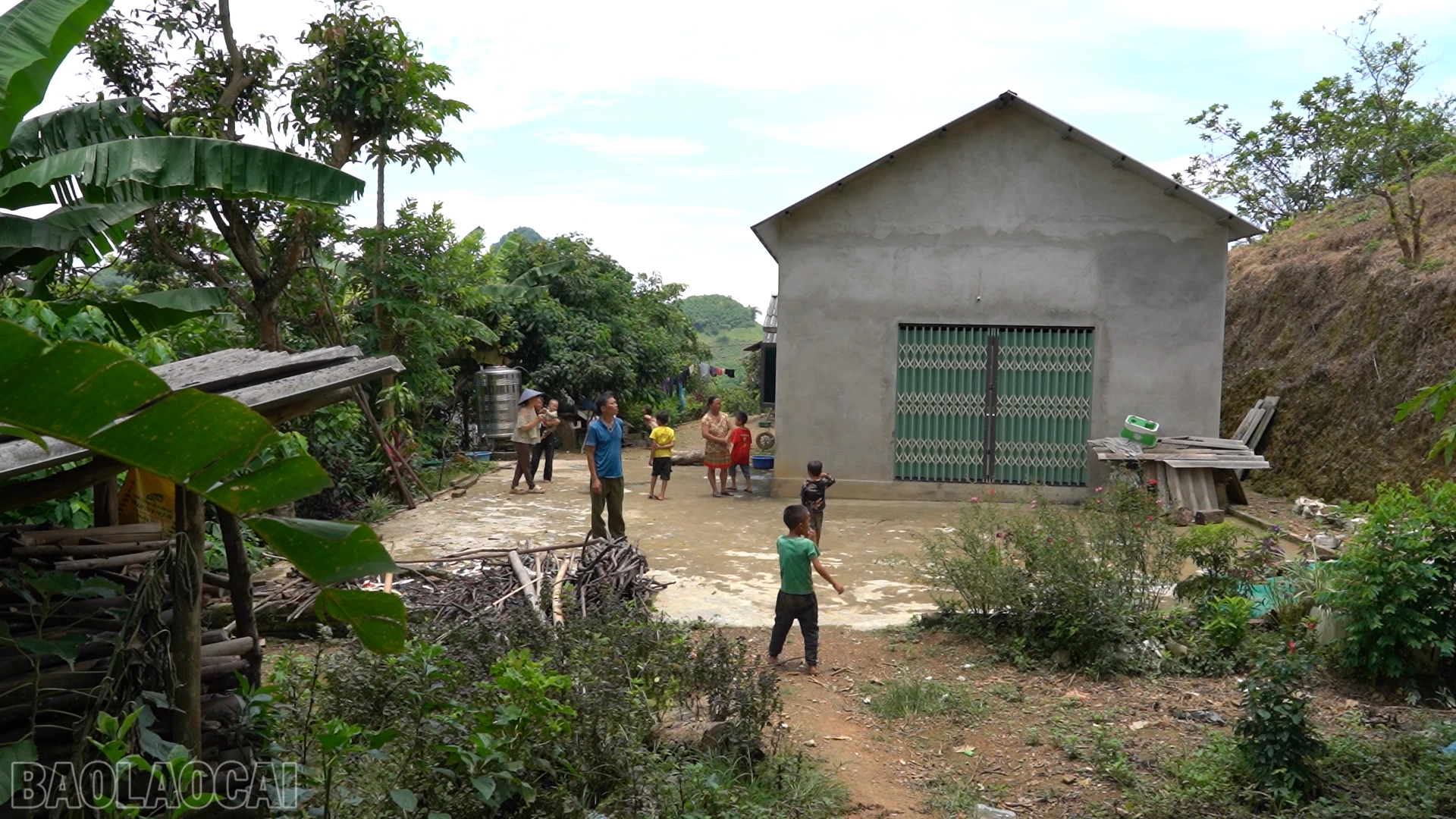 baolaocai-bl_anh-9-nha-ba-ly-thi-do-o-tang-3-thon-9-mai-dao-xa-thuong-ha.png