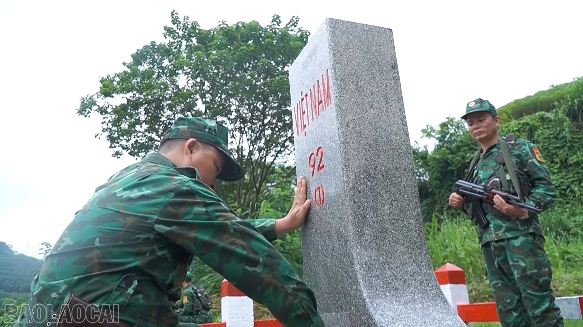 baolaocai-bl_anh-27-kiem-tra-cot-moc-bien-gioi.png