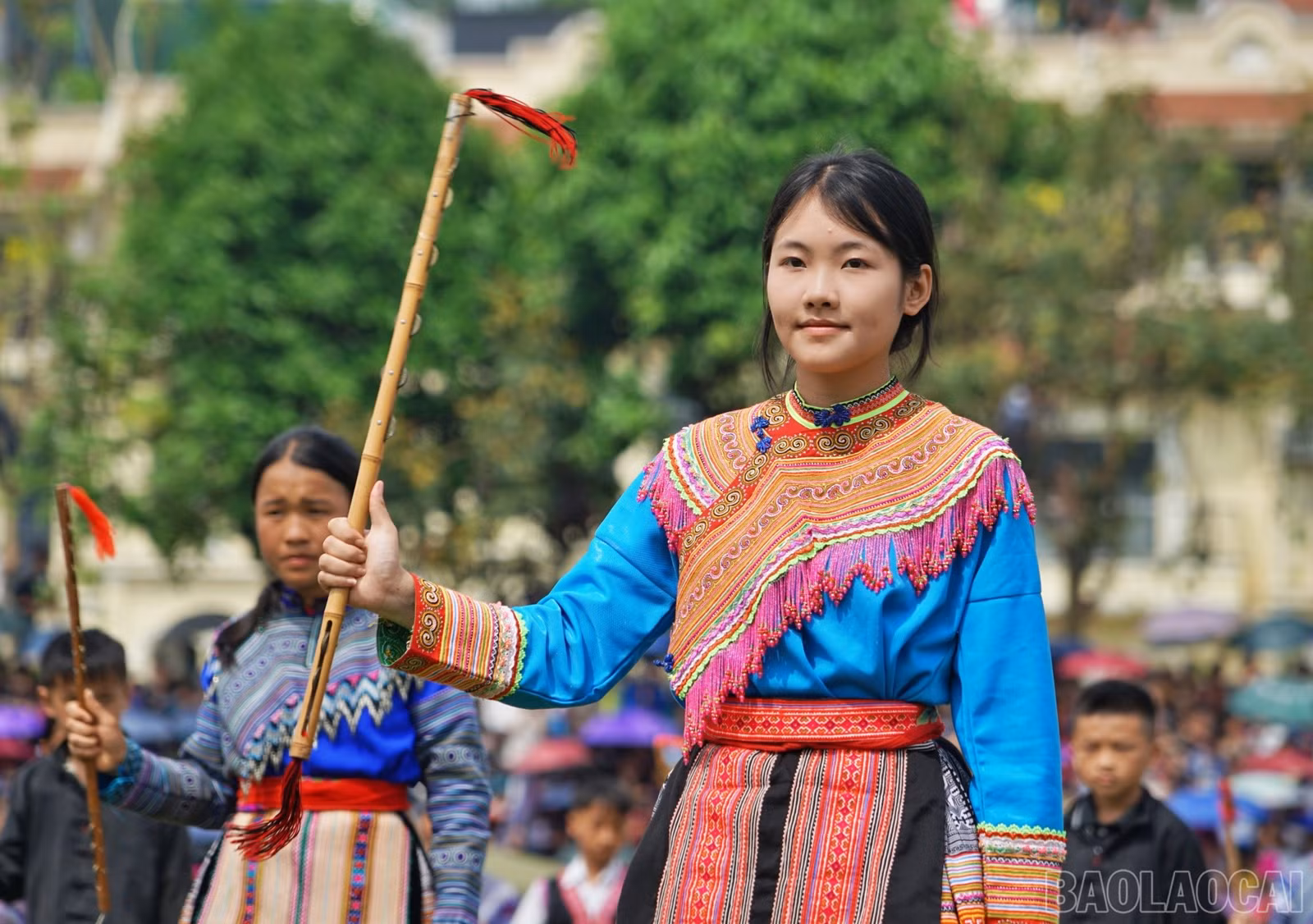 baolaocai-br_thongay-1.jpg