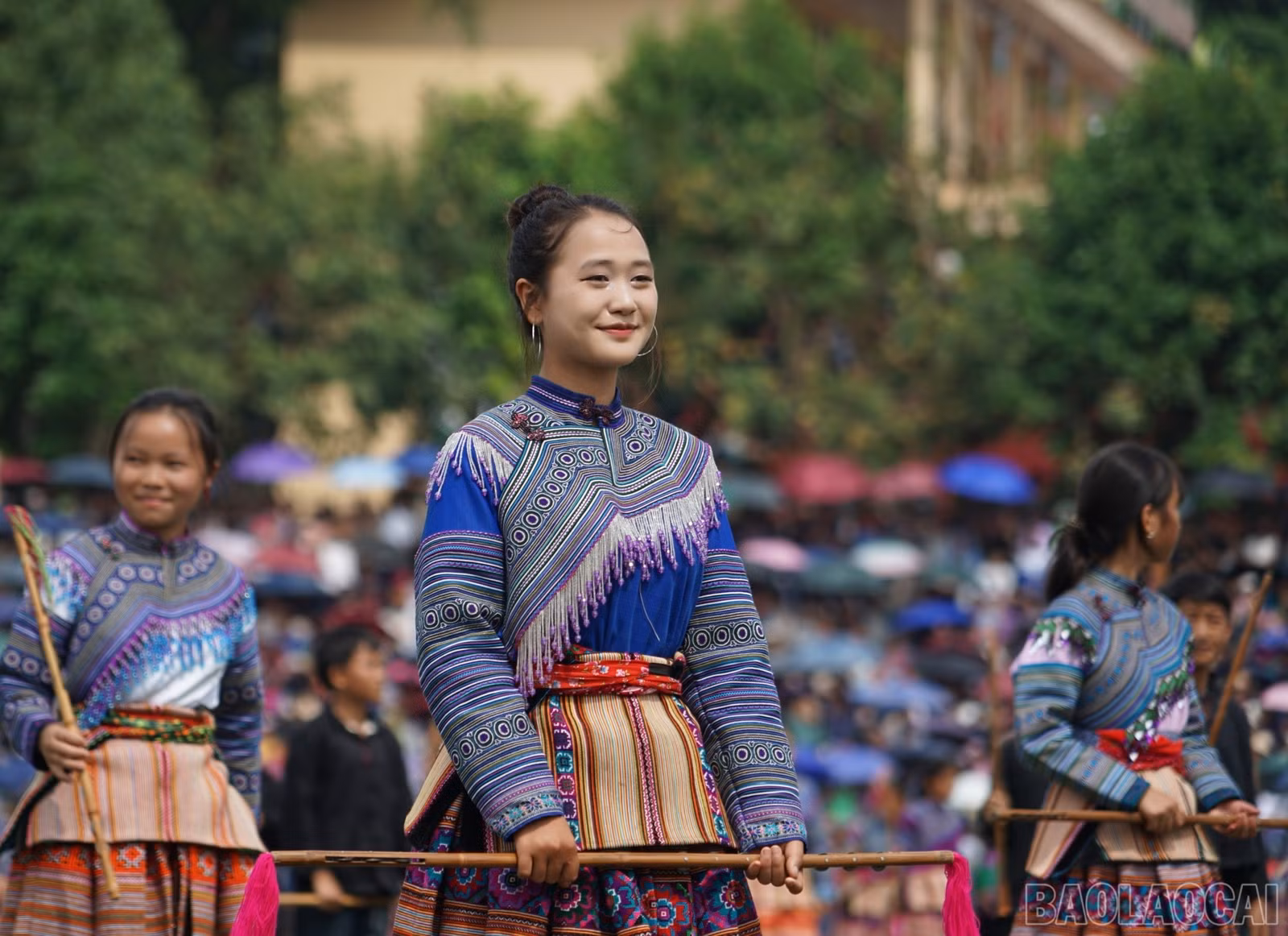 baolaocai-br_thongay-3.jpg