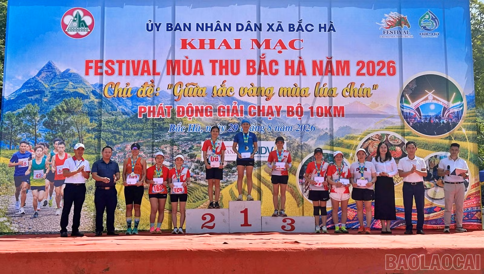 baolaocai-br_trao-giai-nu.jpg