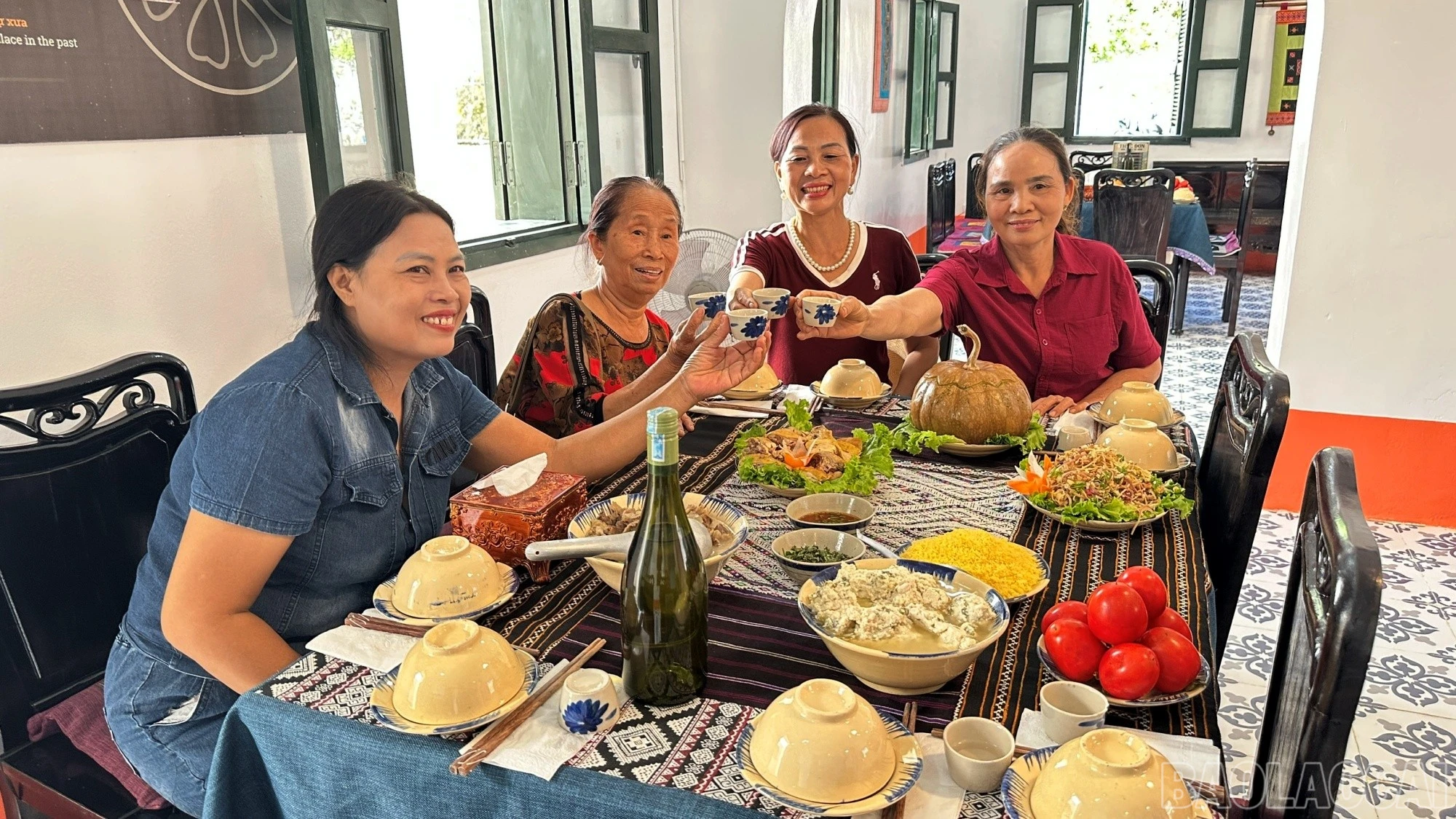 baolaocai-br_du-khach-trai-nghiem.jpg