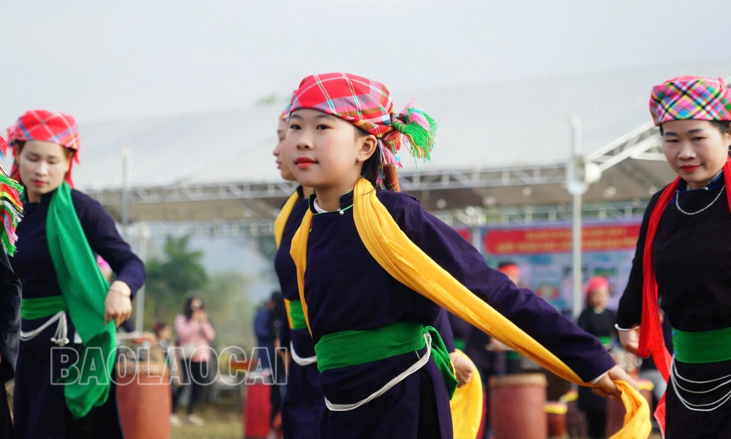 trong4-8770.jpg