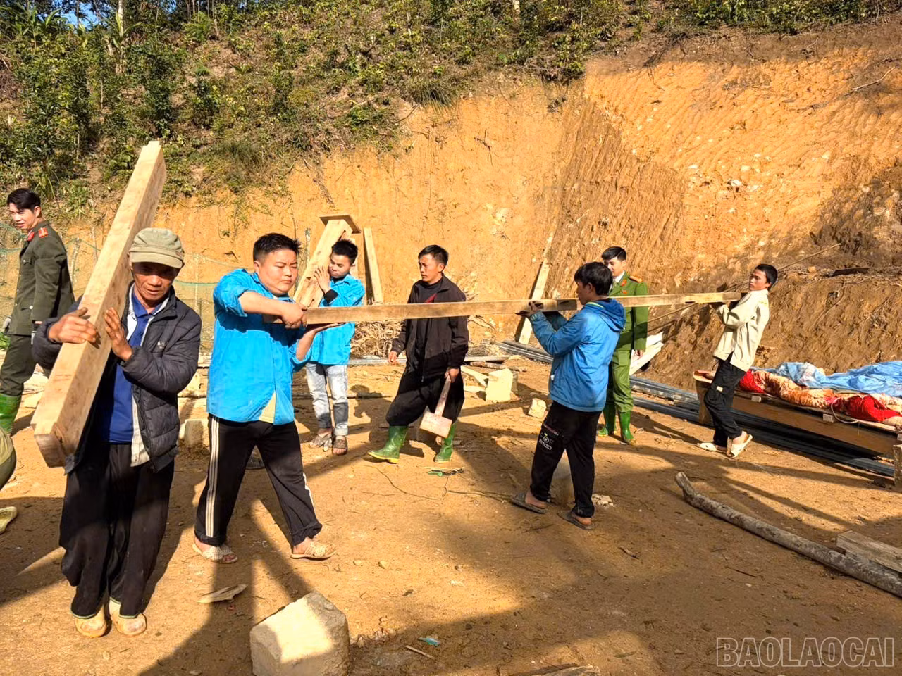 baolaocai-br_z7366685985708-13d563b2cc5eb64b461f2aac825ba76e.jpg
