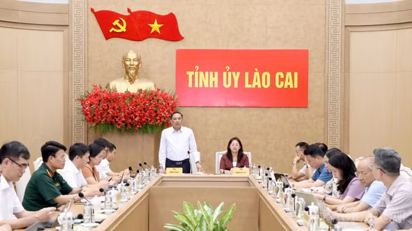  Đổi mới phương thức lãnh đạo, nâng cao chất lượng công tác xây dựng Đảng