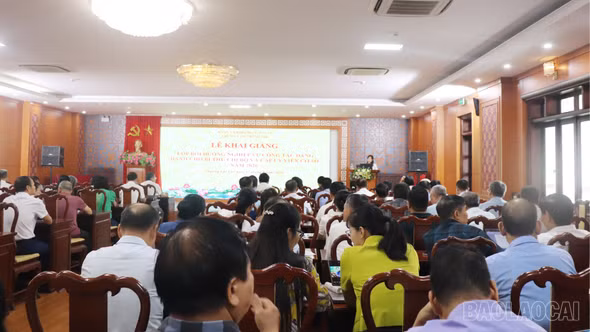 123 bí thư chi bộ tham gia lớp bồi dưỡng nghiệp vụ công tác Đảng năm 2026