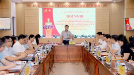 Phó Chủ tịch Thường trực HĐND tỉnh Vũ Quỳnh Khánh giám sát công tác bồi thường, tái định cư tại phường Âu Lâu