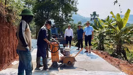 Lương Thịnh đẩy nhanh tiến độ thi công 14 công trình giao thông nông thôn