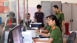 Âu Lâu: Hơn 750 hồ sơ VNeID mức độ 2 được thu nhận, kích hoạt xuyên lễ 2/9