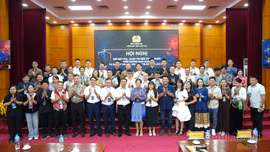 Công an tỉnh Lào Cai gặp mặt KOL, quản trị viên mạng xã hội, ra mắt Câu lạc bộ "Niềm tin số"