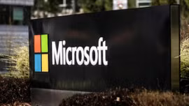 Microsoft cảnh báo người dùng bỏ xác thực qua SMS, thúc đẩy dùng mã khóa