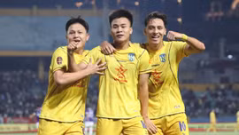 TRỰC TIẾP Hà Nội FC vs SLNA: Văn Tùng ghi bàn phút cuối, rút ngắn tỷ số 1-4