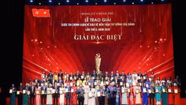 Nghị quyết của Bộ Chính trị về Chiến lược công tác tư tưởng trong bối cảnh mới