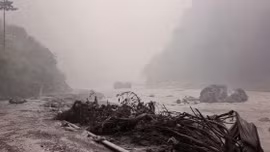 Việt Nam gửi điện thăm hỏi Trung Quốc và Nepal về thiệt hại do thiên tai