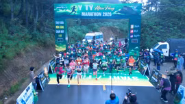 Hơn 100 vận động viên tham gia Giải chạy “Y Tý Mùa Vàng Marathon 2026”