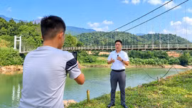 Khi lãnh đạo xã tập làm truyền thông