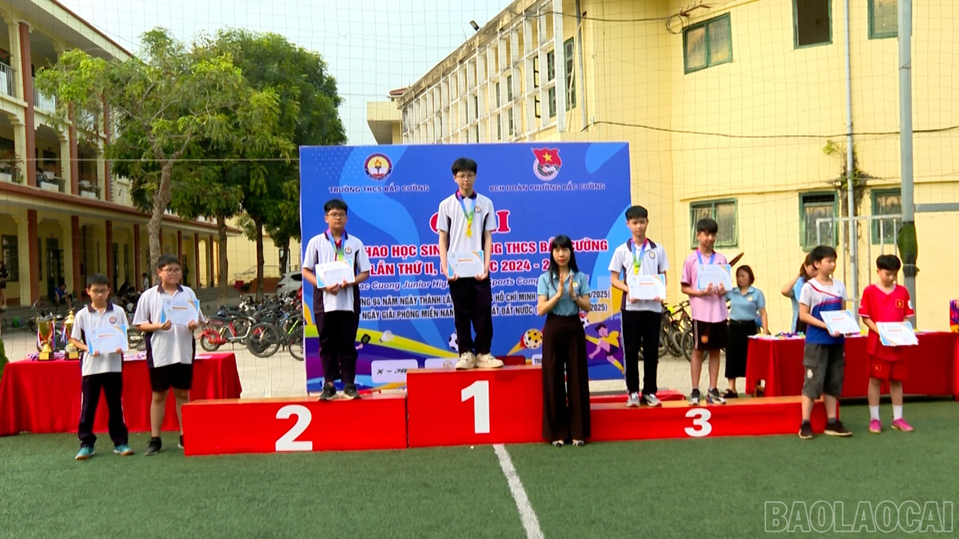 baolaocai-br_490-189701-08-32-15still058.jpg