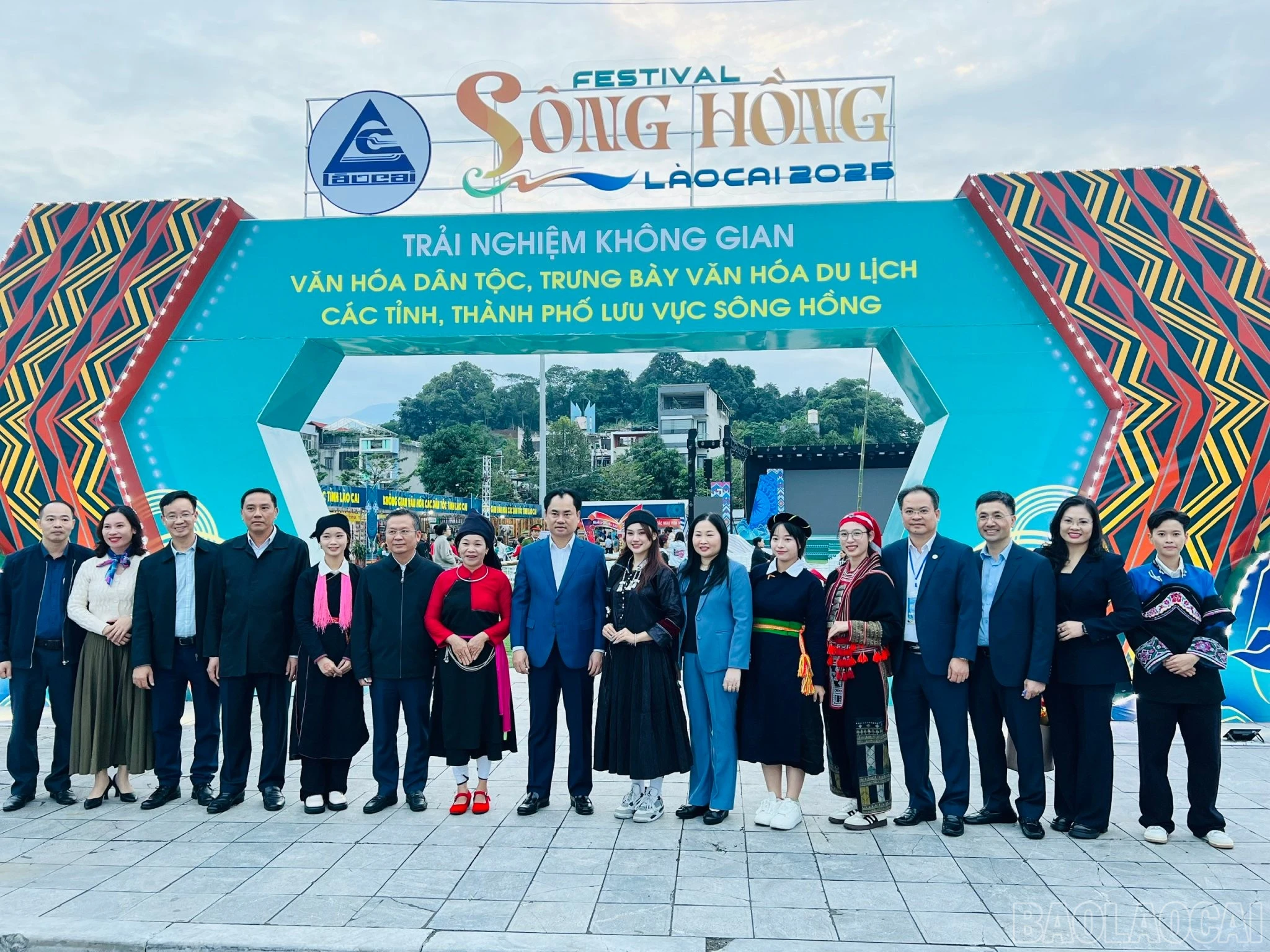 baolaocai-br_z7241517628153-46f988dd83935e92bf03a5fe6ee24b2c.jpg