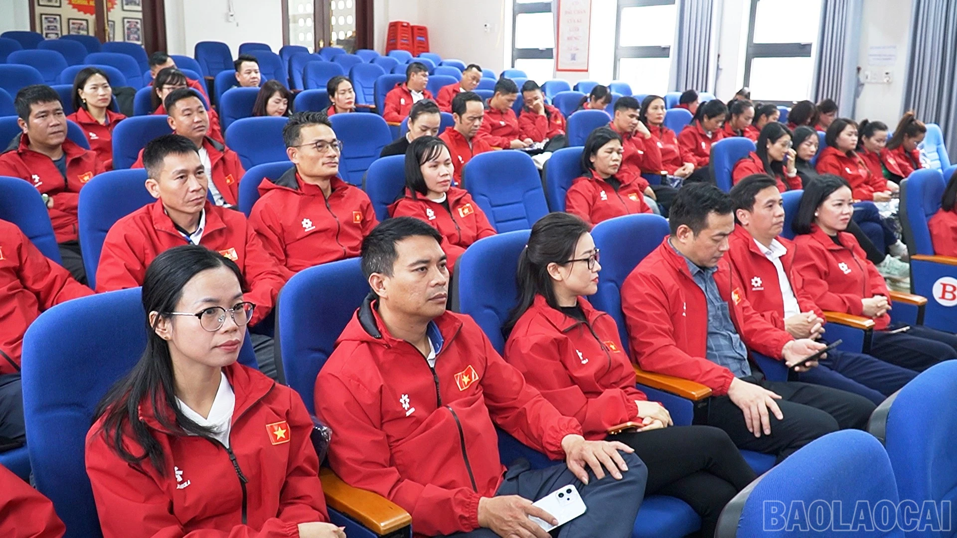 baolaocai-br_chuyen-de-van-hoa-the-thao-copy00-05-26-17still409.jpg