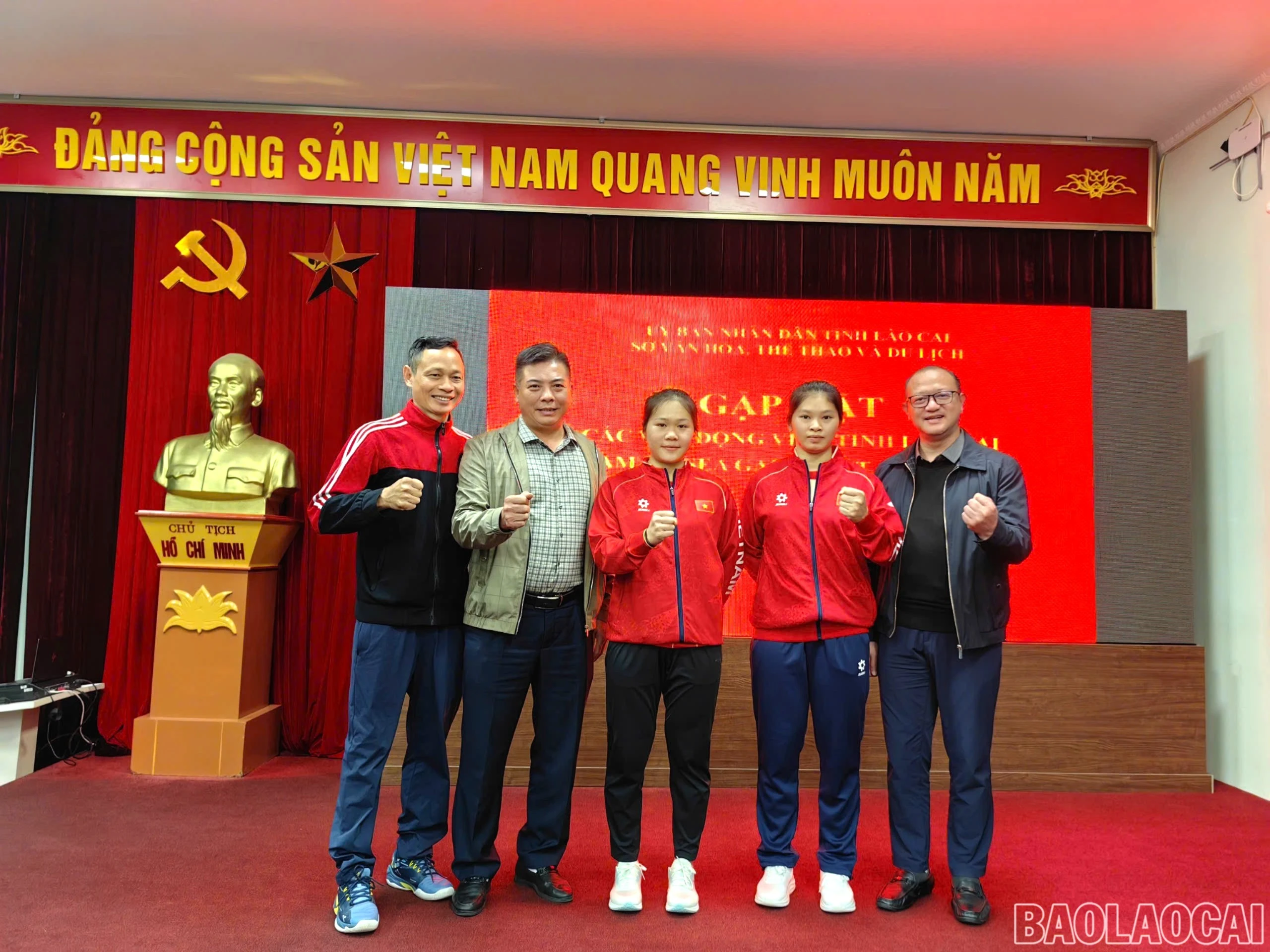 baolaocai-br-z7311226463948-5a246f722cd8df19dab9e8f664c5f626.jpg