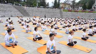 Sa Pa rực rỡ Ngày hội Yoga lần thứ 12: Cầu nối hữu nghị Việt Nam – Ấn Độ