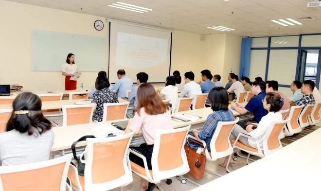 Bộ Chính trị định hướng giảm tối thiểu 20% đầu mối cơ sở giáo dục đại học công lập. Việc sắp xếp này phải hoàn thành trước ngày 1/4/2027.