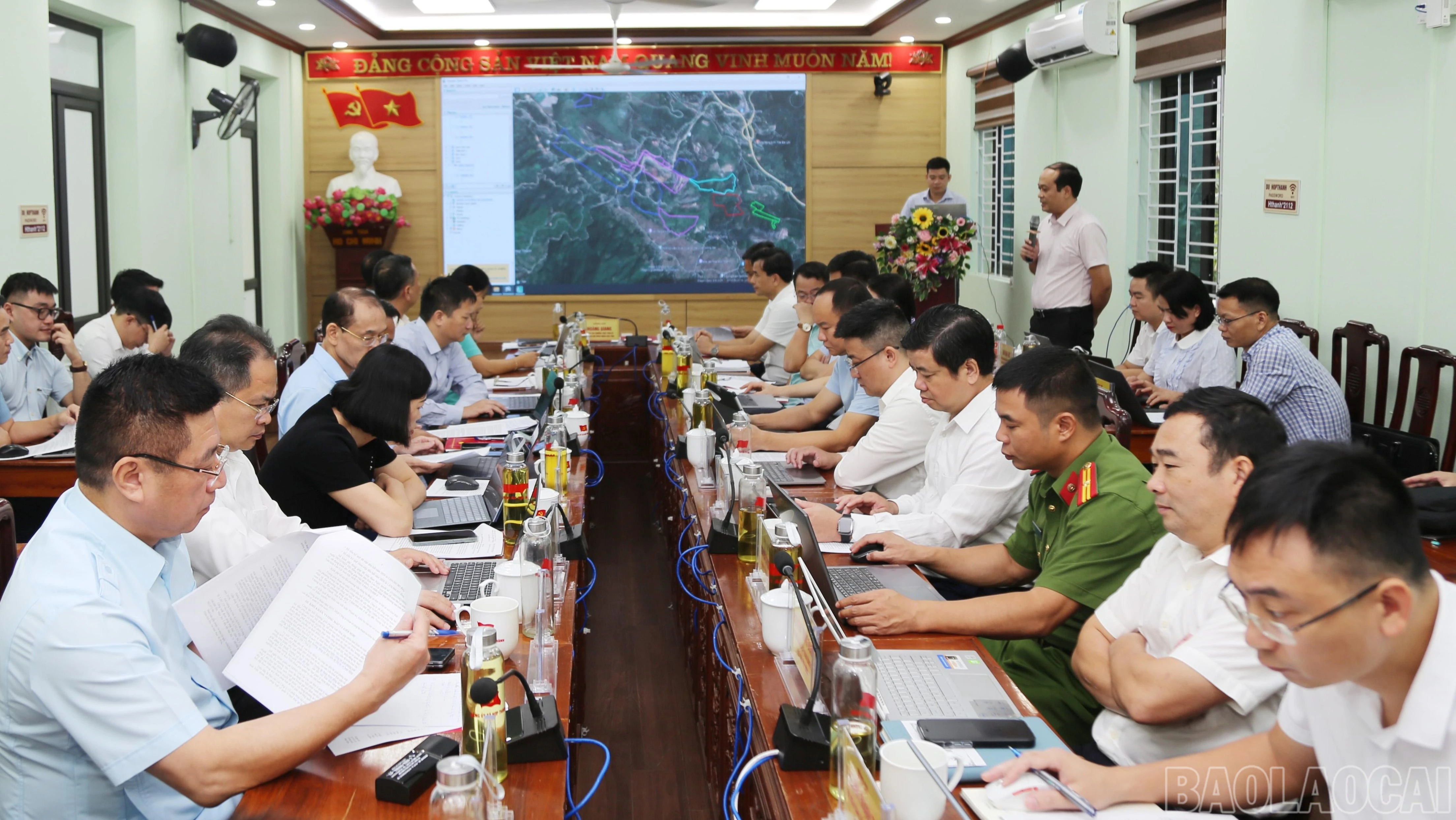 baolaocai-br_quangcanhthay-489.jpg