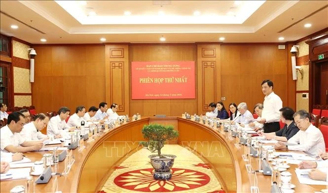 Phiên họp thứ Nhất của Ban Chỉ đạo Trung ương về sơ kết 1 năm vận hành bộ máy của hệ thống chính trị và chính quyền địa phương hai cấp.