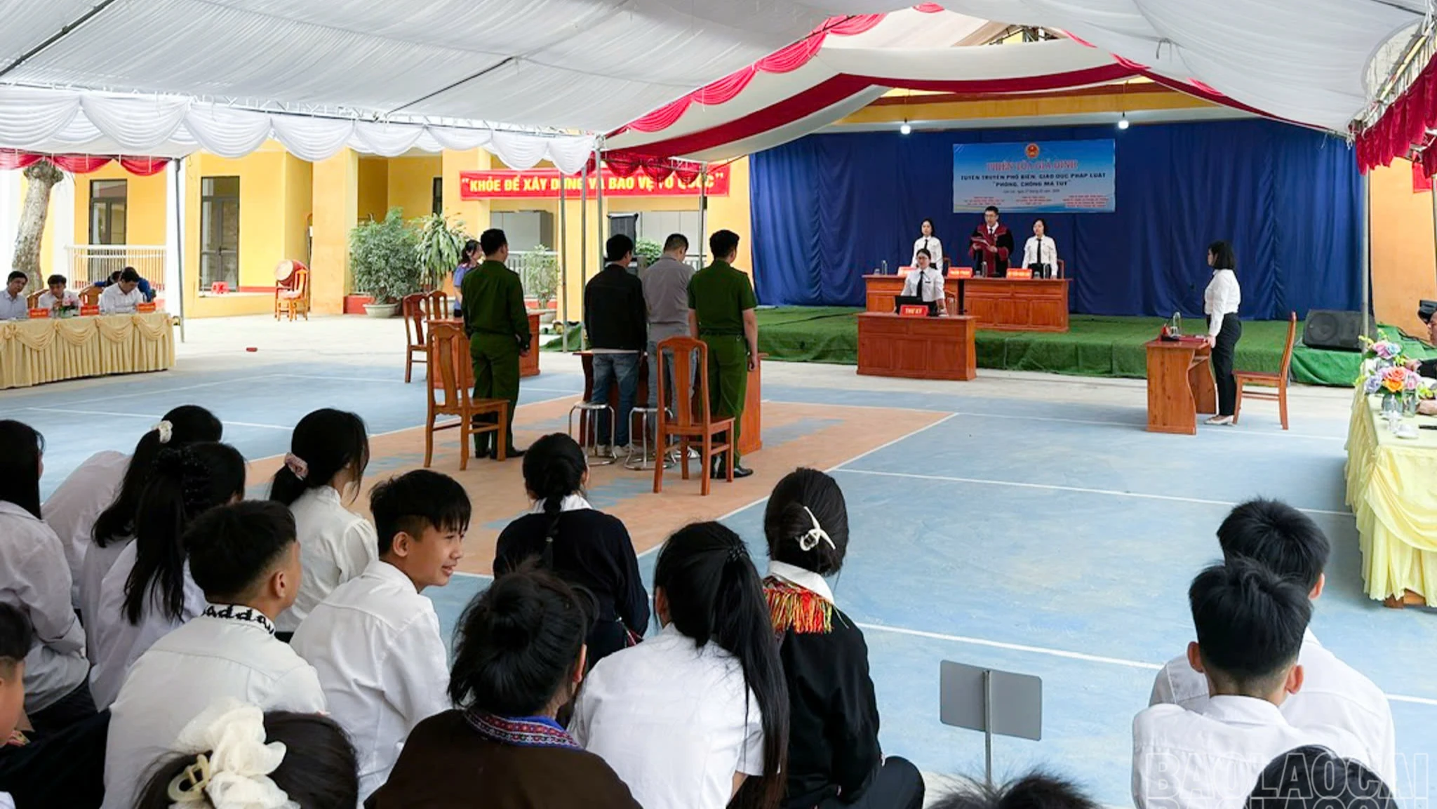 baolaocai-br_br-phong-du-thuong.png