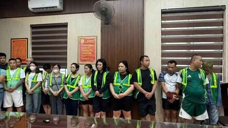 Công an phường Yên Hòa phối hợp Phòng Cảnh sát điều tra tội phạm về ma túy Công an TP Hà Nội tập trung đấu tranh, làm rõ các đối tượng có liên quan trong vụ án.