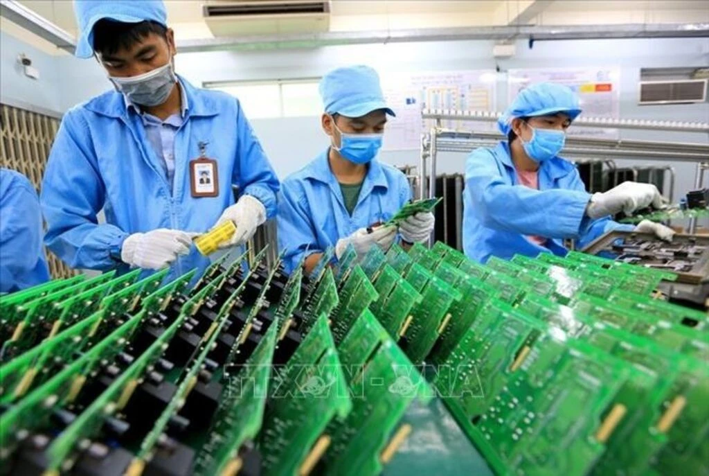 Công nghiệp bán dẫn đang được xác định là một trong những lĩnh vực chiến lược, có khả năng tạo đột phá cho nền kinh tế, góp phần hiện thực hóa mục tiêu tăng trưởng hai con số trong những năm tới.