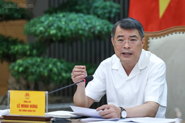 Thủ tướng Lê Minh Hưng yêu cầu Bộ Giáo dục và Đào tạo tập trung triển khai thực hiện ngay các nhiệm vụ, giải pháp cấp thiết về cung ứng sách giáo khoa - Ảnh: chinhphu.vn/Nhật Bắc
