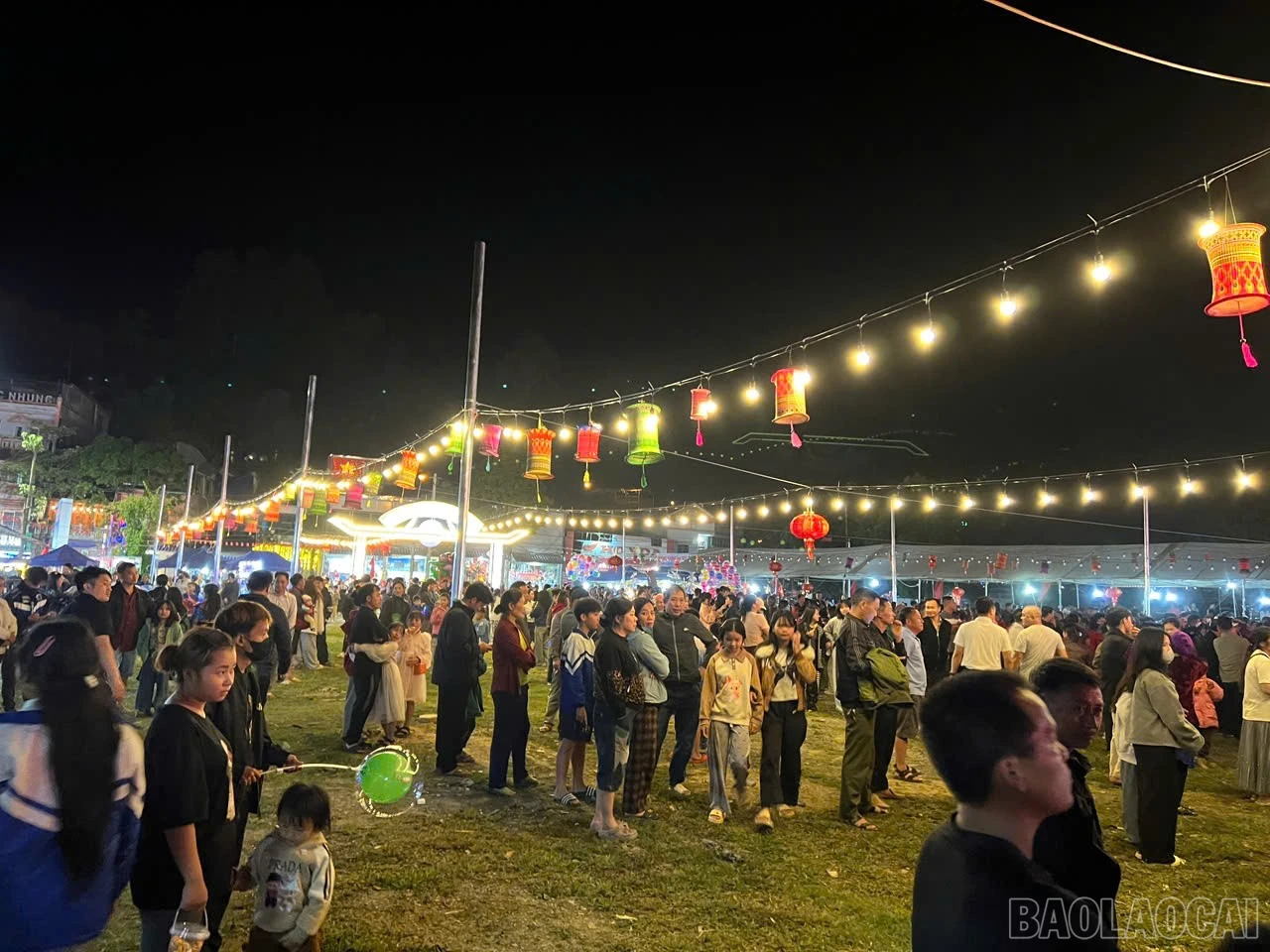 baolaocai-br_quangcanhcho-1.jpg