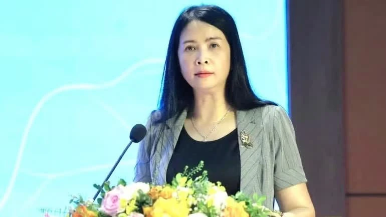 Phó Chủ tịch Thường trực Hội Liên hiệp Phụ nữ Việt Nam Trần Lan Phương phát biểu tại hội nghị.