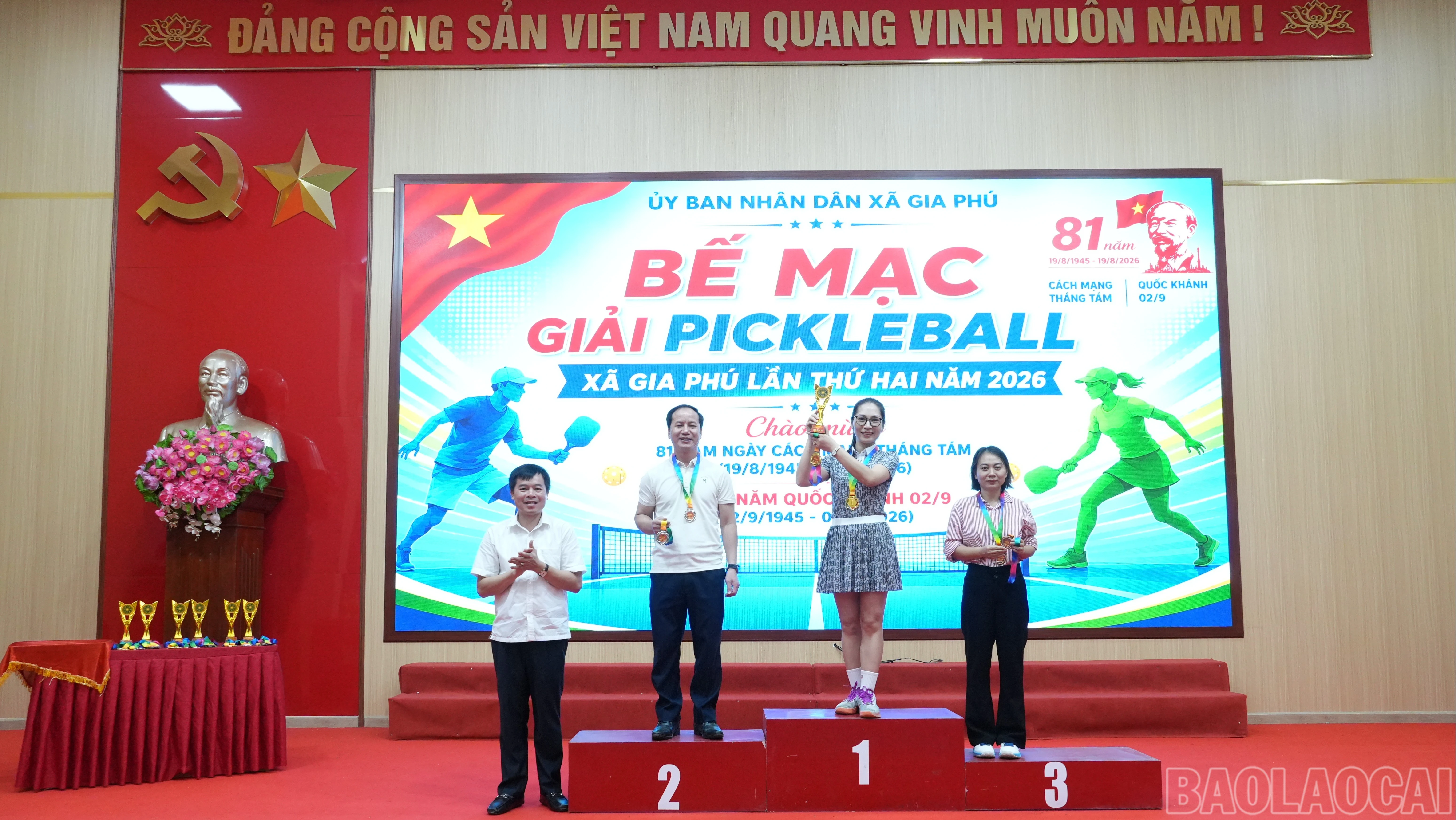 baolaocai-br_traogiai-1-2204.jpg